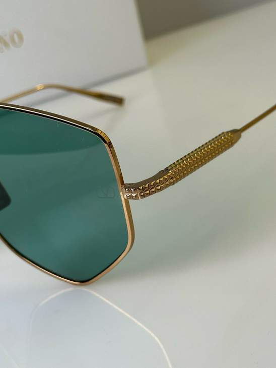 Picture of Valentino Sunglasses _SKUfw65111979fw